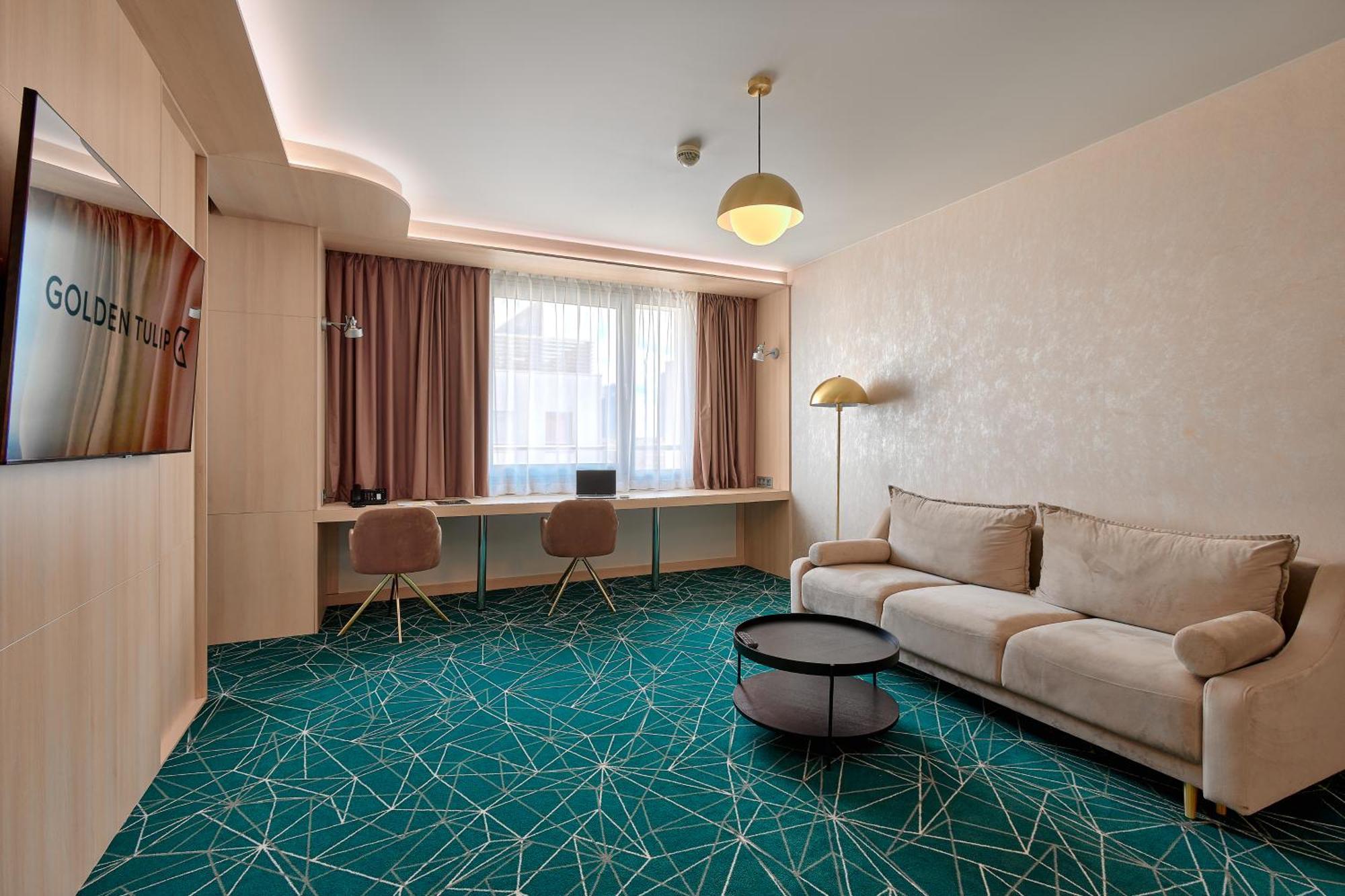 โกลเดน ทิวลิป วอร์ซอ เซนเตอร์ Hotel ภายนอก รูปภาพ